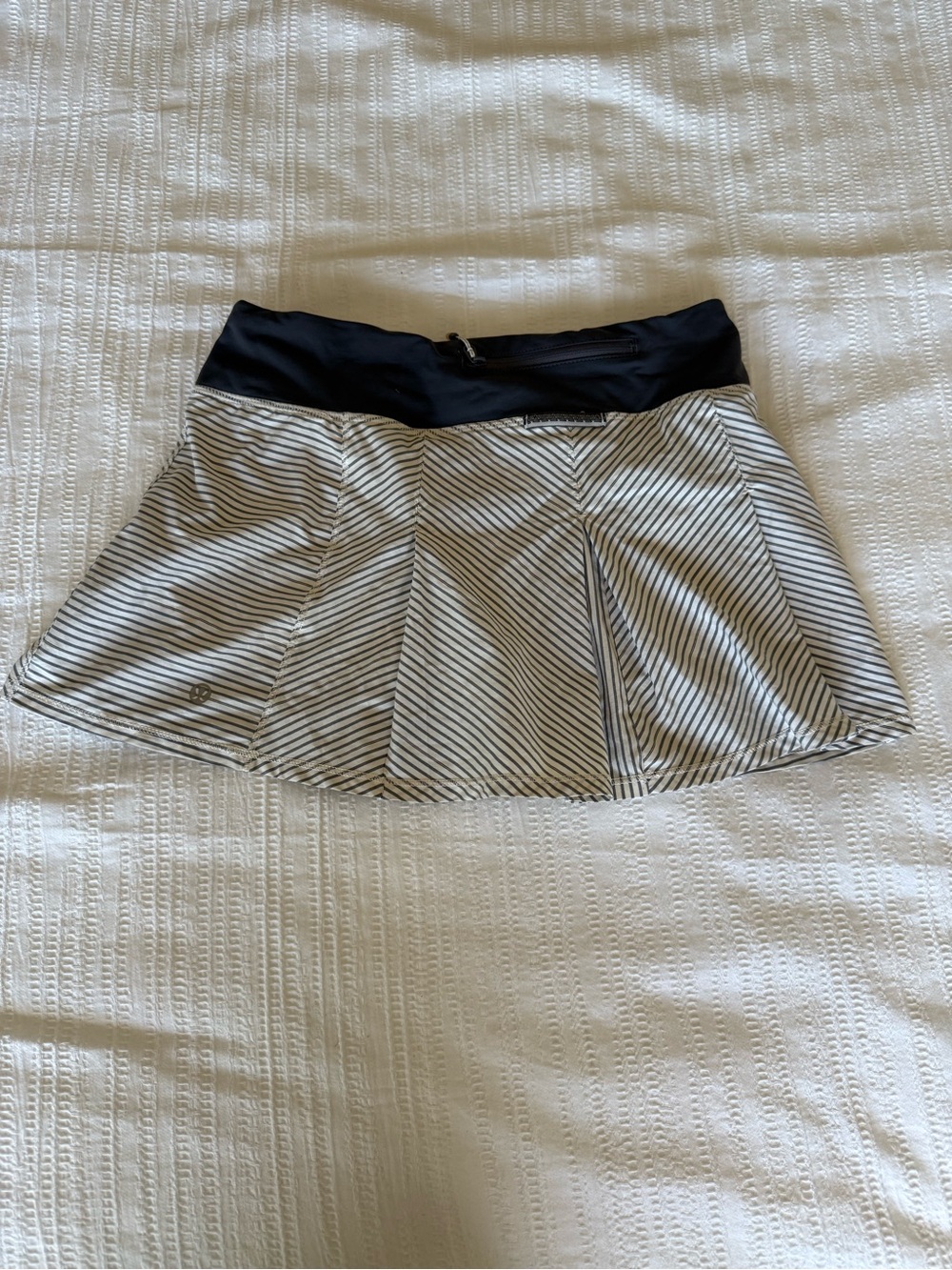 Lululemon Women's Black and White Striped Athletic Skirt size S